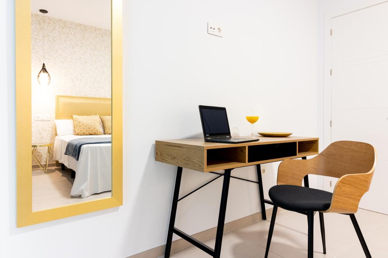 Malaga Center Flat Mariblanca 12 Sun & Terrace Boutique Apartment ภายนอก รูปภาพ