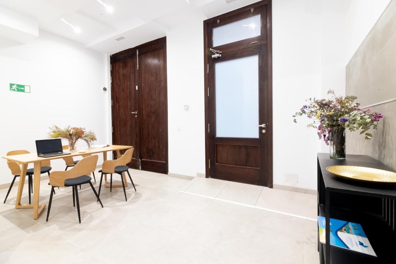 Malaga Center Flat Mariblanca 12 Sun & Terrace Boutique Apartment ภายนอก รูปภาพ