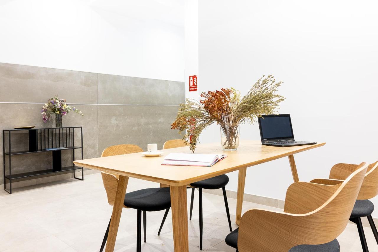 Malaga Center Flat Mariblanca 12 Sun & Terrace Boutique Apartment ภายนอก รูปภาพ